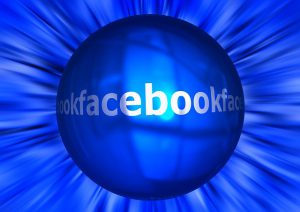 fb 300x212 - Facebook opdaterer sin europæiske privatlivspolitik